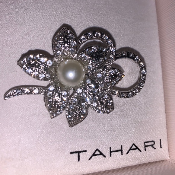 Tahari Brooch - Picture 2 of 2
